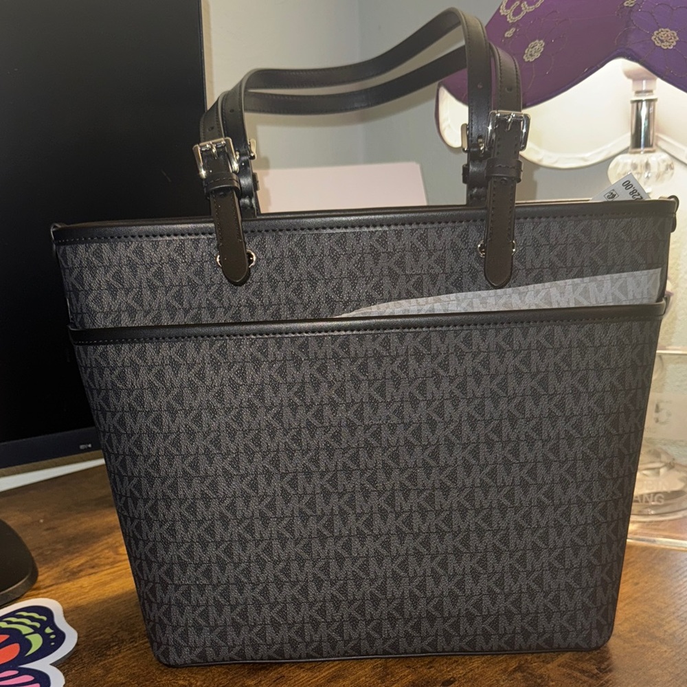 Michael Kors Winston Dark Gray Signature Pocket Tote - Picture 3 of 8